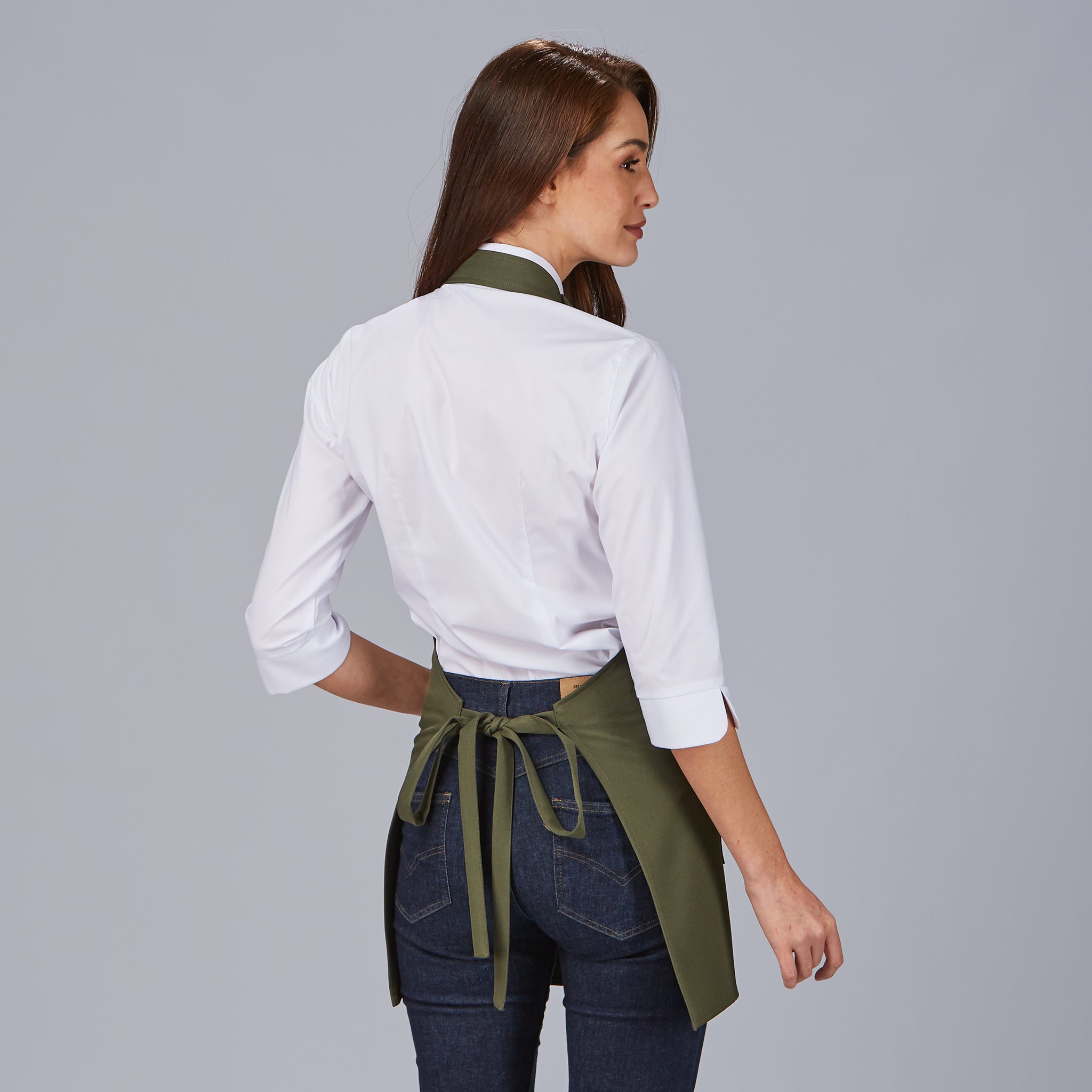 DELANTAL BISTRO SARGA POLIESTER 80X65 CM.1 bolsillo delantero. 1 bolsillo bolígrafo en pecho. Sistema de cierre con botón de pastilla. 80x65 cm. - Imagen 30